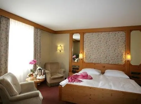 Szálloda Hotel-restaurant Arneggers Adler 3*