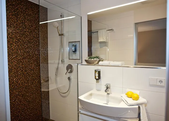 Hotel-restaurant Arneggers Adler Ξενοδοχείο Tiefenbronn