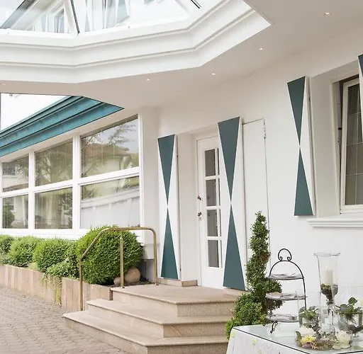 Ξενοδοχείο Hotel-restaurant Arneggers Adler 3*